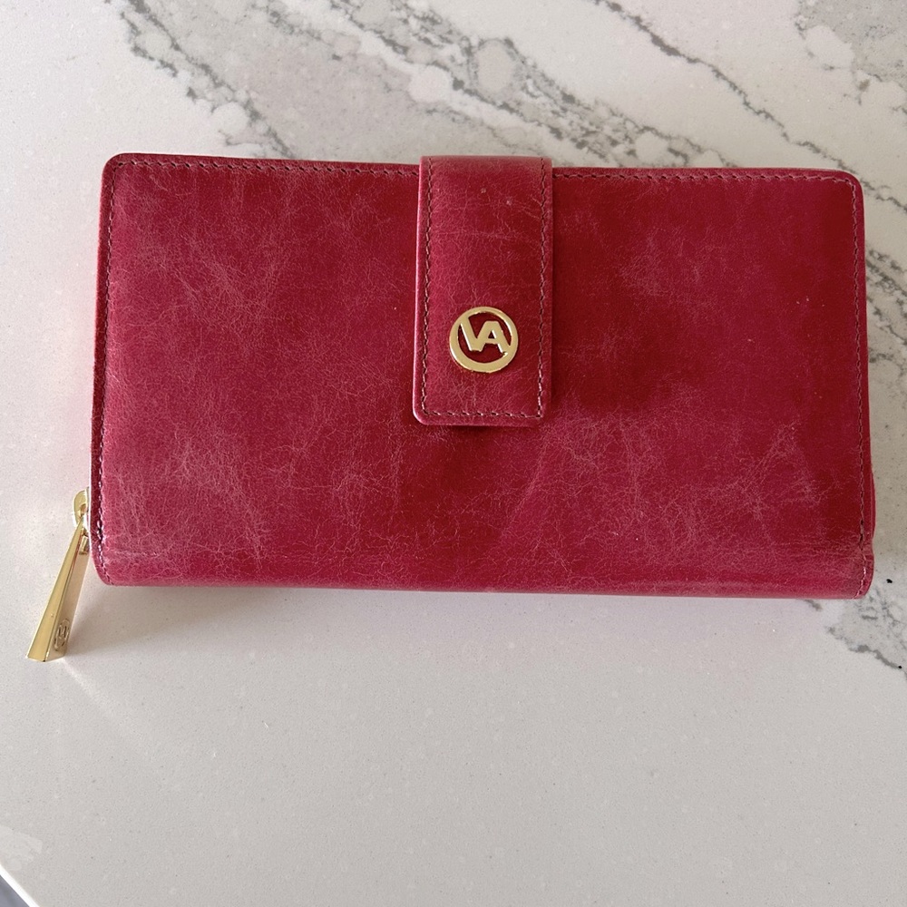 VALENTINA WALLET with gold hardware ~ brand new without tags 🌺w/OG cards & pads